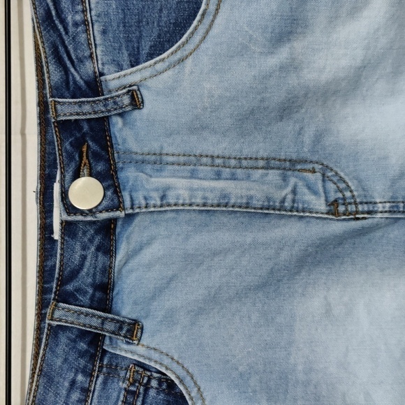 Skylar & Jade Two Tone Denim Mini Skirt, Size 26 - Picture 3 of 10